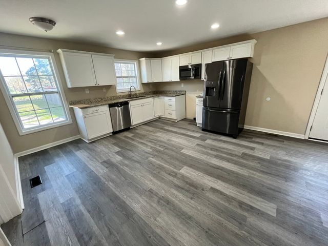 3574 New Manchester Hwy, Tullahoma, TN 37388