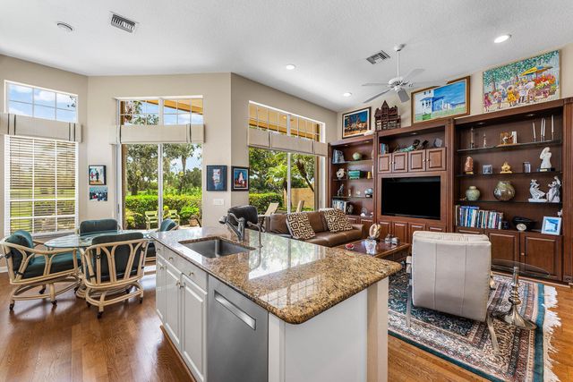 247 Coral Cay Terrace, Palm Beach Gardens, FL 33418