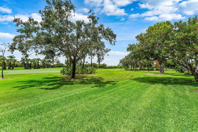 247 Coral Cay Terrace, Palm Beach Gardens, FL 33418
