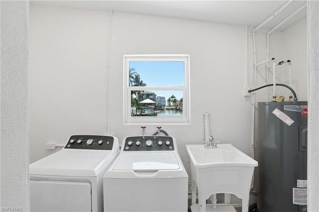 8336 Lagoon RD, Fort Myers Beach, FL 33931