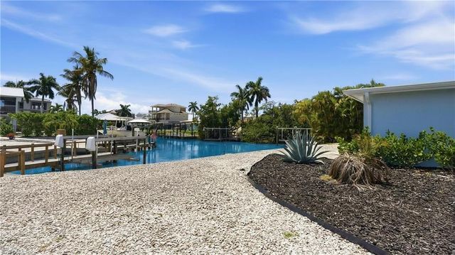 8336 Lagoon RD, Fort Myers Beach, FL 33931