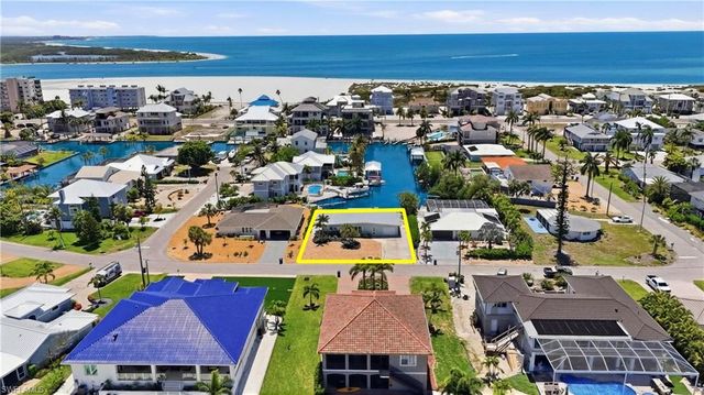 8336 Lagoon RD, Fort Myers Beach, FL 33931