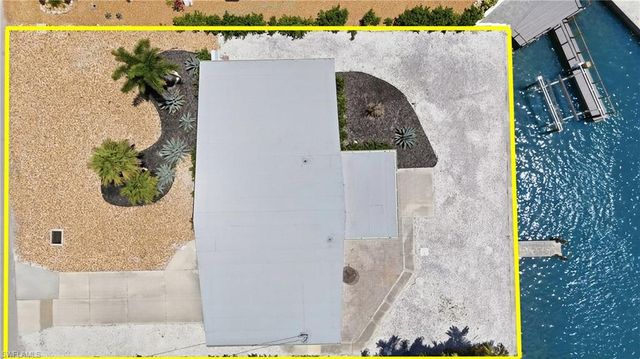 8336 Lagoon RD, Fort Myers Beach, FL 33931