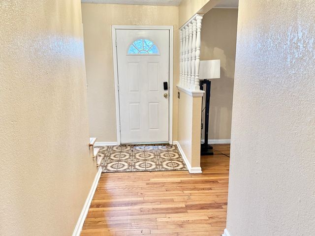 8128 E 74th Street, Kansas City, MO 64113