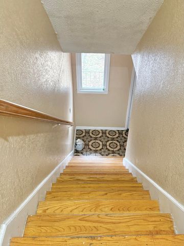 8128 E 74th Street, Kansas City, MO 64113