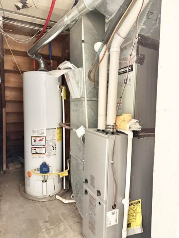 8128 E 74th Street, Kansas City, MO 64113