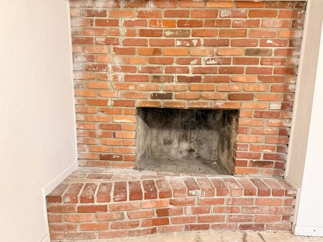 8128 E 74th Street, Kansas City, MO 64113