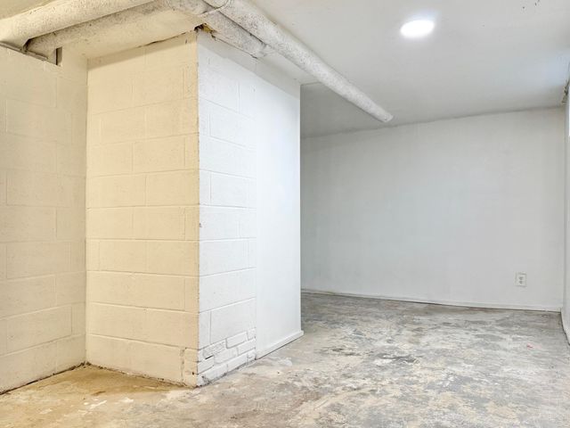 8128 E 74th Street, Kansas City, MO 64113