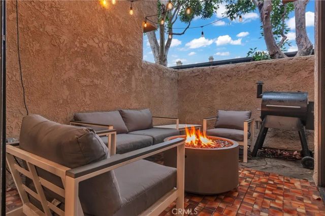 325 E Chapman B, Placentia, CA 92870