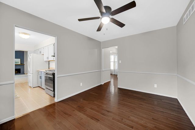 207 Highland Drive, Valparaiso, IN 46383