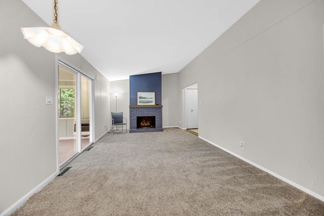 207 Highland Drive, Valparaiso, IN 46383