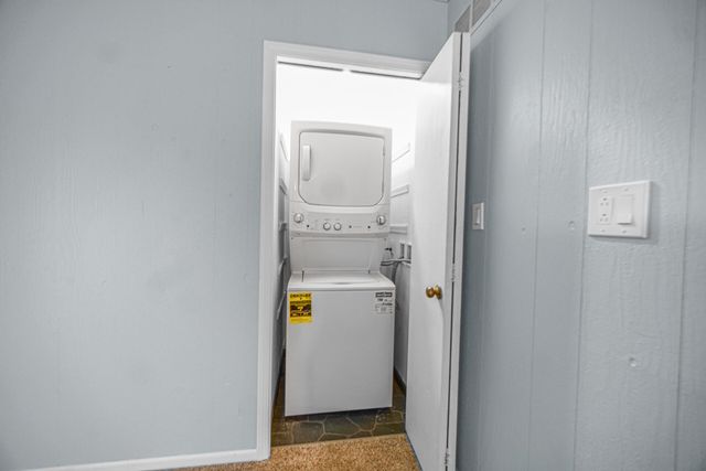 207 Highland Drive, Valparaiso, IN 46383