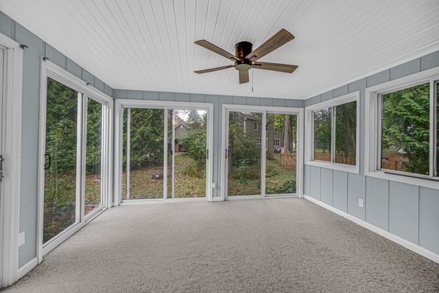 207 Highland Drive, Valparaiso, IN 46383