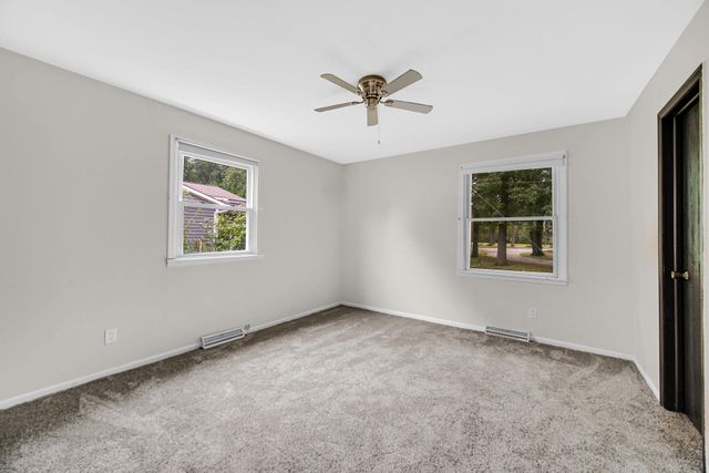 207 Highland Drive, Valparaiso, IN 46383