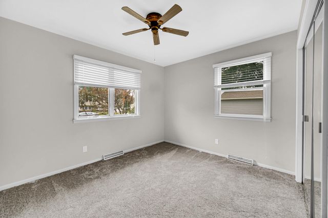 207 Highland Drive, Valparaiso, IN 46383