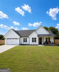 11 Bramblewood Trail SW, Cartersville, GA 30120