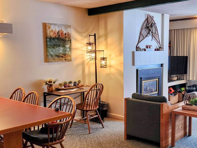 185 Village Green Dr Unit 8F, Stowe, VT 05672