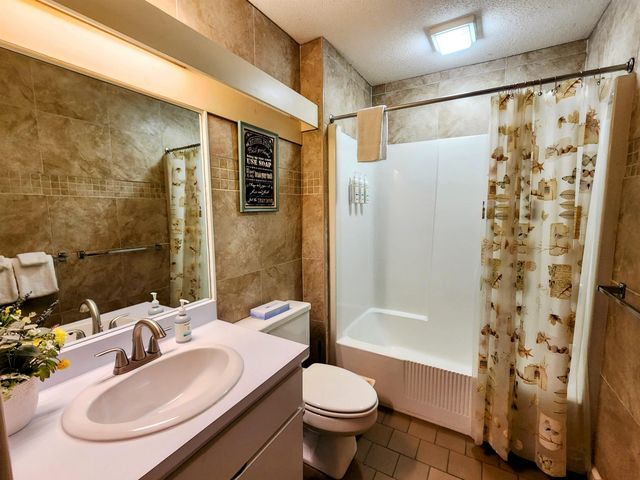 185 Village Green Dr Unit 8F, Stowe, VT 05672