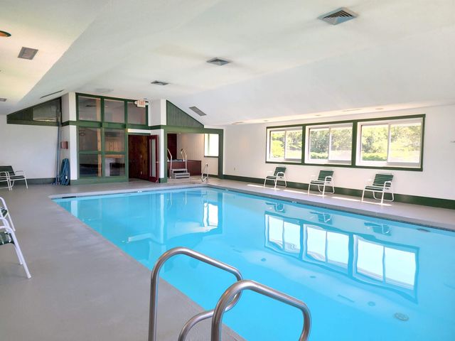 185 Village Green Dr Unit 8F, Stowe, VT 05672