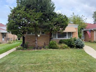 7935 Keystone Avenue, Skokie, IL 60076