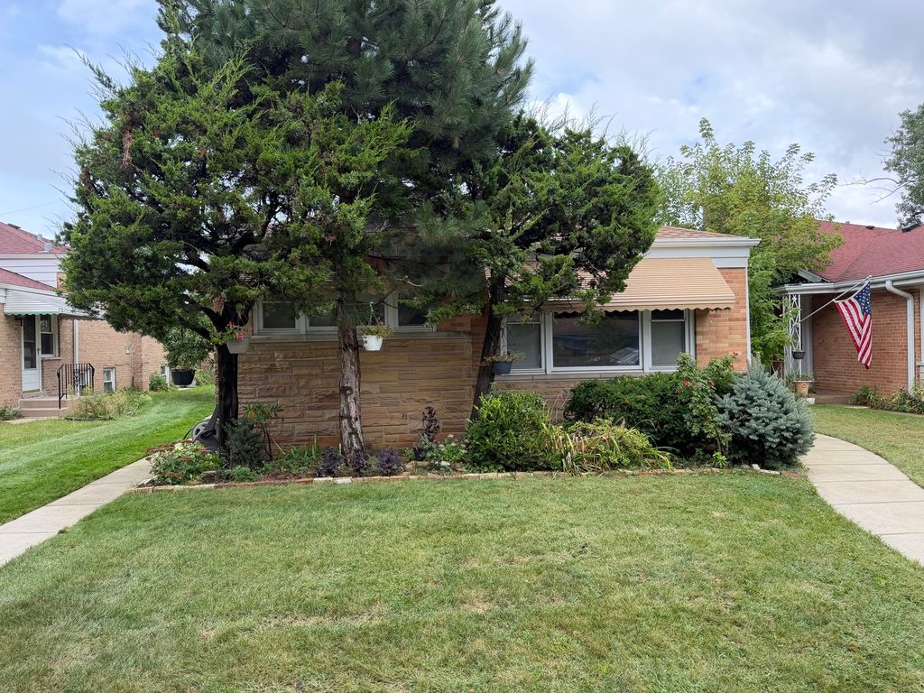 7935 Keystone Avenue, Skokie, IL 60076