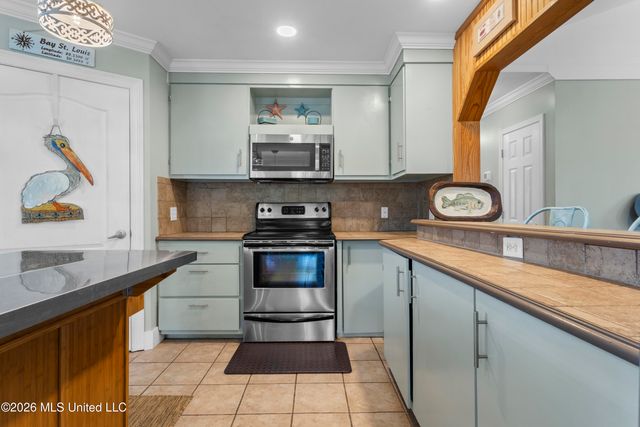 4229 21st Avenue, Bay Saint Louis, MS 39520