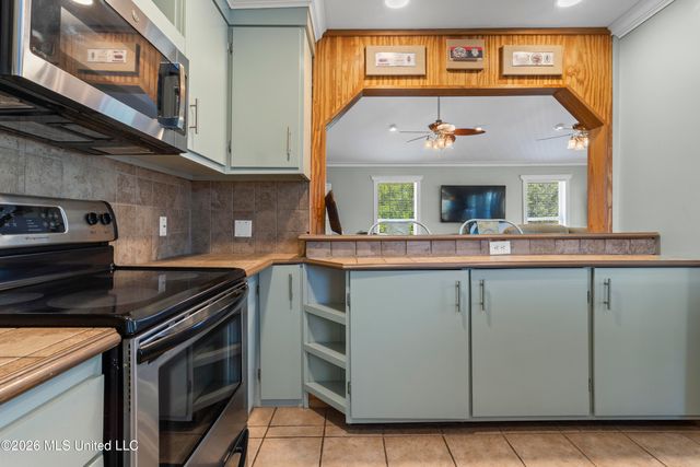 4229 21st Avenue, Bay Saint Louis, MS 39520