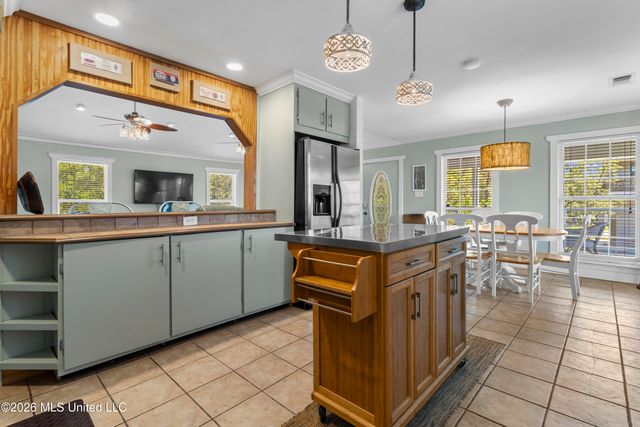 4229 21st Avenue, Bay Saint Louis, MS 39520