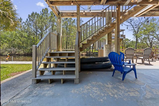 4229 21st Avenue, Bay Saint Louis, MS 39520