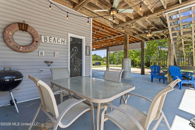 4229 21st Avenue, Bay Saint Louis, MS 39520