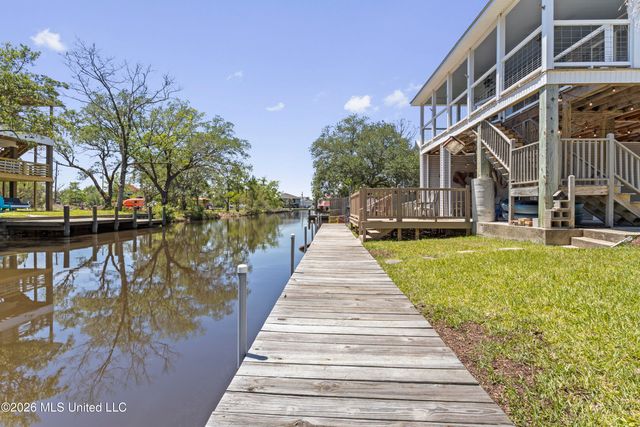 4229 21st Avenue, Bay Saint Louis, MS 39520