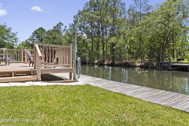 4229 21st Avenue, Bay Saint Louis, MS 39520