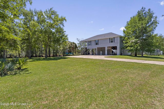 4229 21st Avenue, Bay Saint Louis, MS 39520