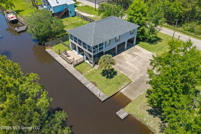 4229 21st Avenue, Bay Saint Louis, MS 39520