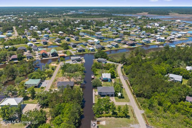 4229 21st Avenue, Bay Saint Louis, MS 39520
