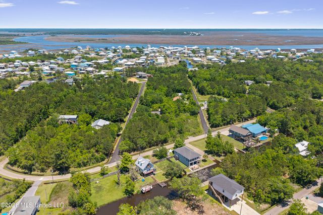 4229 21st Avenue, Bay Saint Louis, MS 39520
