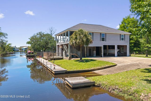 4229 21st Avenue, Bay Saint Louis, MS 39520