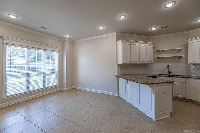 1 Greeson Cove, Maumelle, AR 72113