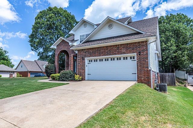 1 Greeson Cove, Maumelle, AR 72113