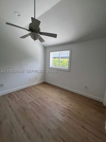 211 SW 29th Rd, Miami, FL 33129