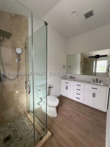 211 SW 29th Rd, Miami, FL 33129