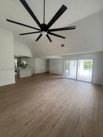 211 SW 29th Rd, Miami, FL 33129
