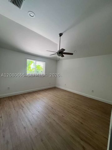 211 SW 29th Rd, Miami, FL 33129