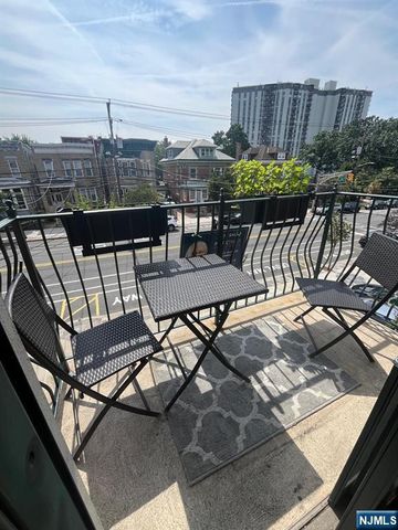 207 Palisade Avenue 2, Union City, NJ 07087