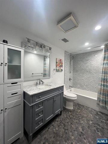 207 Palisade Avenue 2, Union City, NJ 07087