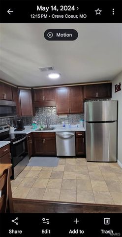 950 E Rue De La Banque 310, Creve Coeur, MO 63141