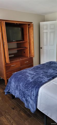 950 E Rue De La Banque 310, Creve Coeur, MO 63141