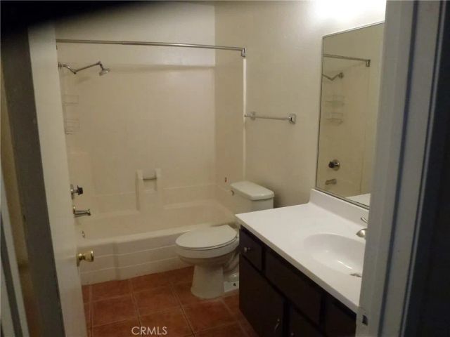 1211 S Palmetto Avenue C, Ontario, CA 91762