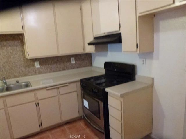 1211 S Palmetto Avenue C, Ontario, CA 91762