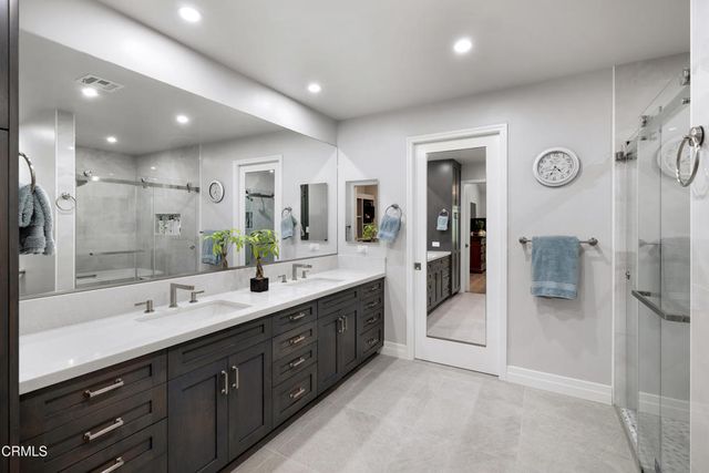 4428 Oakwood Avenue, La Canada Flintridge, CA 91011